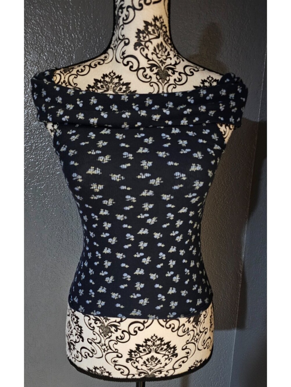 New Women's Hollister Floral Blouse Off The Shoulder Sleeveless Blue Sz X Small